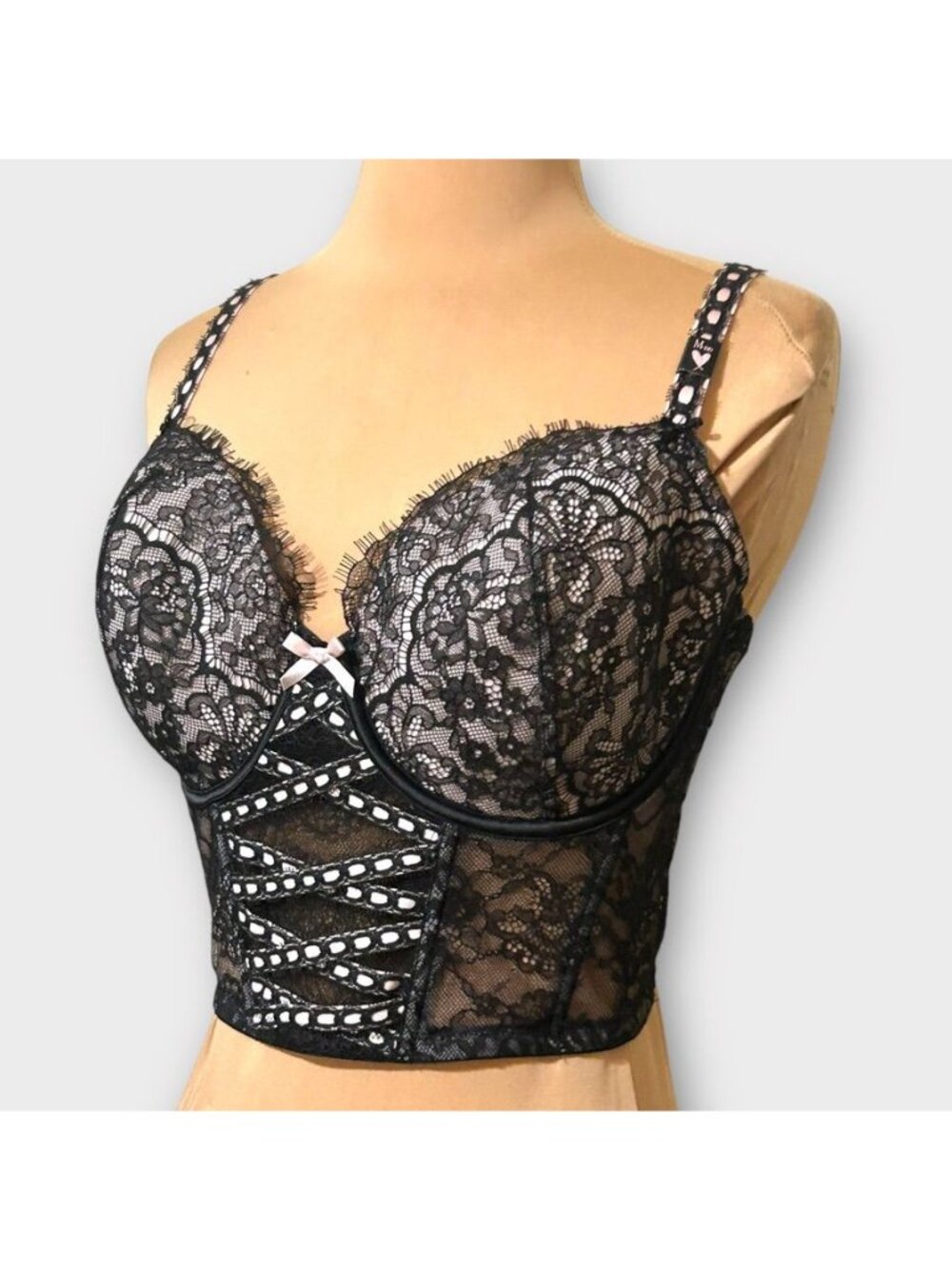 NWT Victoria’s Secret Dream Angels Bra M DD Valentine's Day Sexy NEW Ribbon Lace